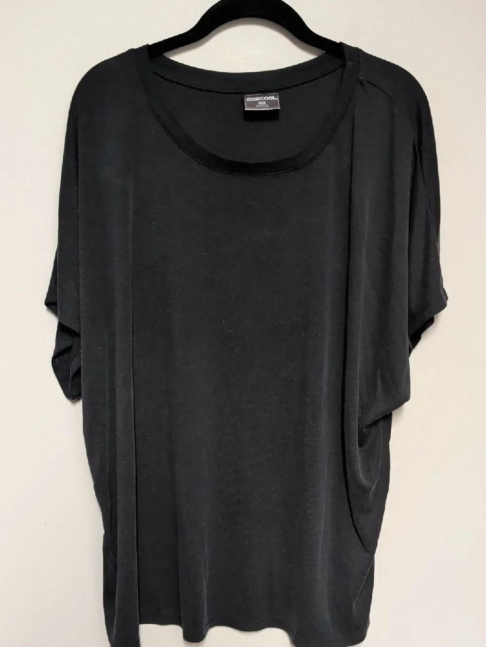 32 Degrees Black Short Sleeve Scoop Neck Tee